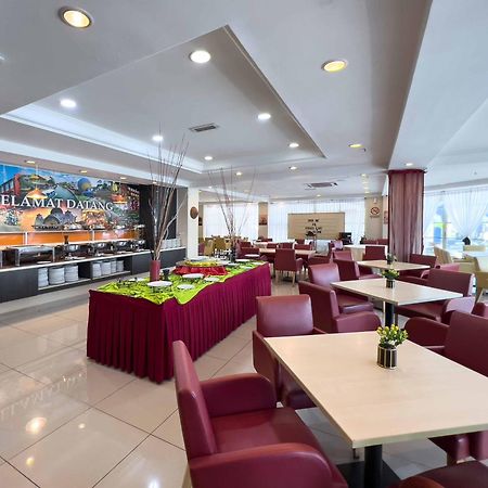 Hotel Seri Costa Малакка Экстерьер фото